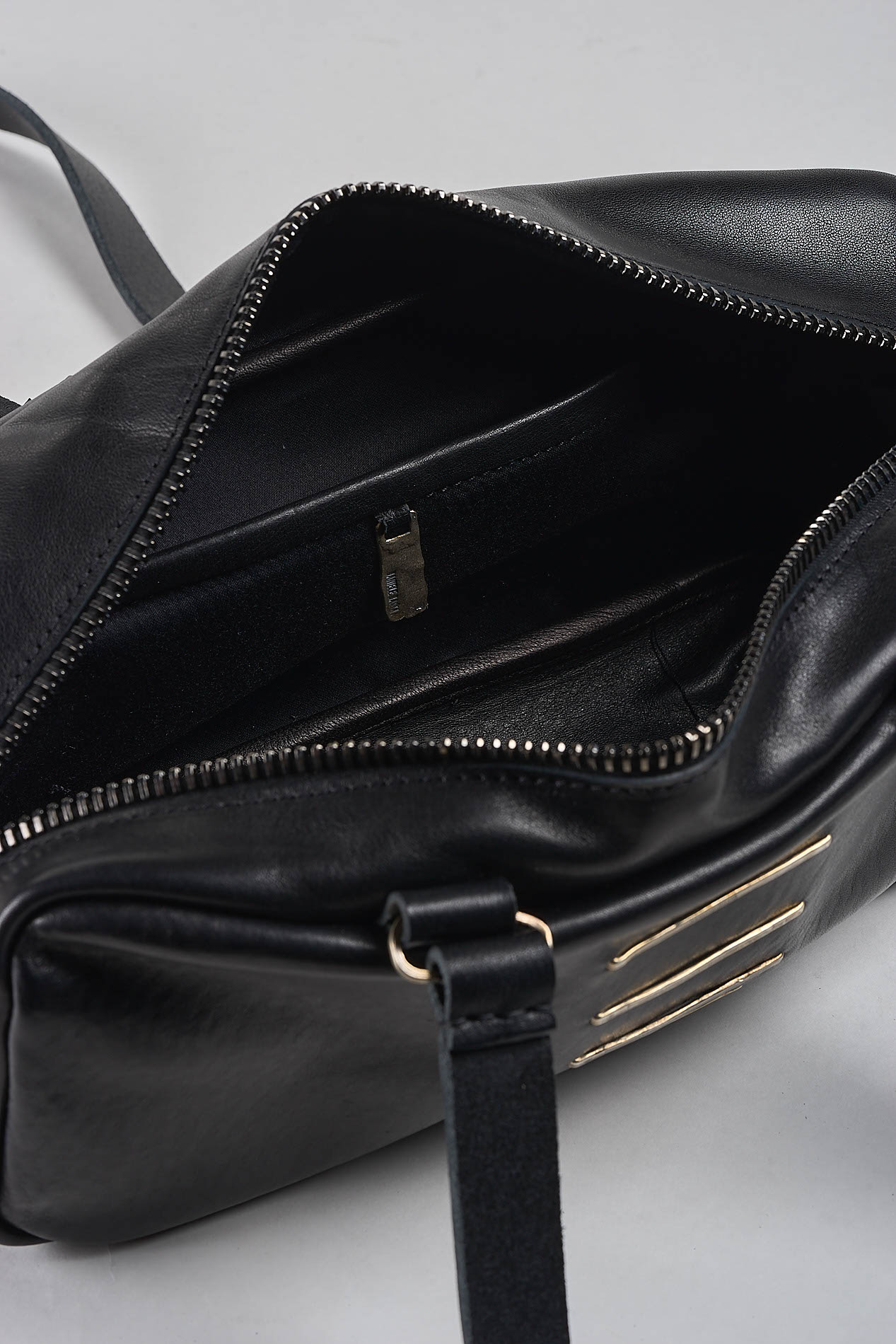 daniele basta leather and silver bags - DETAIL 2